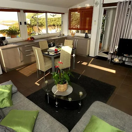 Di Appartement *